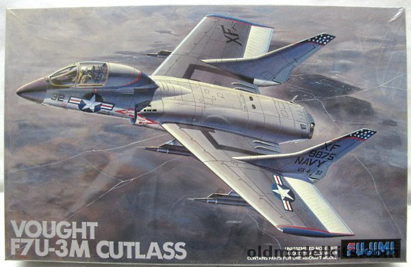 Fujimi 1/72 Vought F7U-3M Cutlass - US Navy VX-4 / VA-83 / VA-86 - Bagged, H-12 plastic model kit